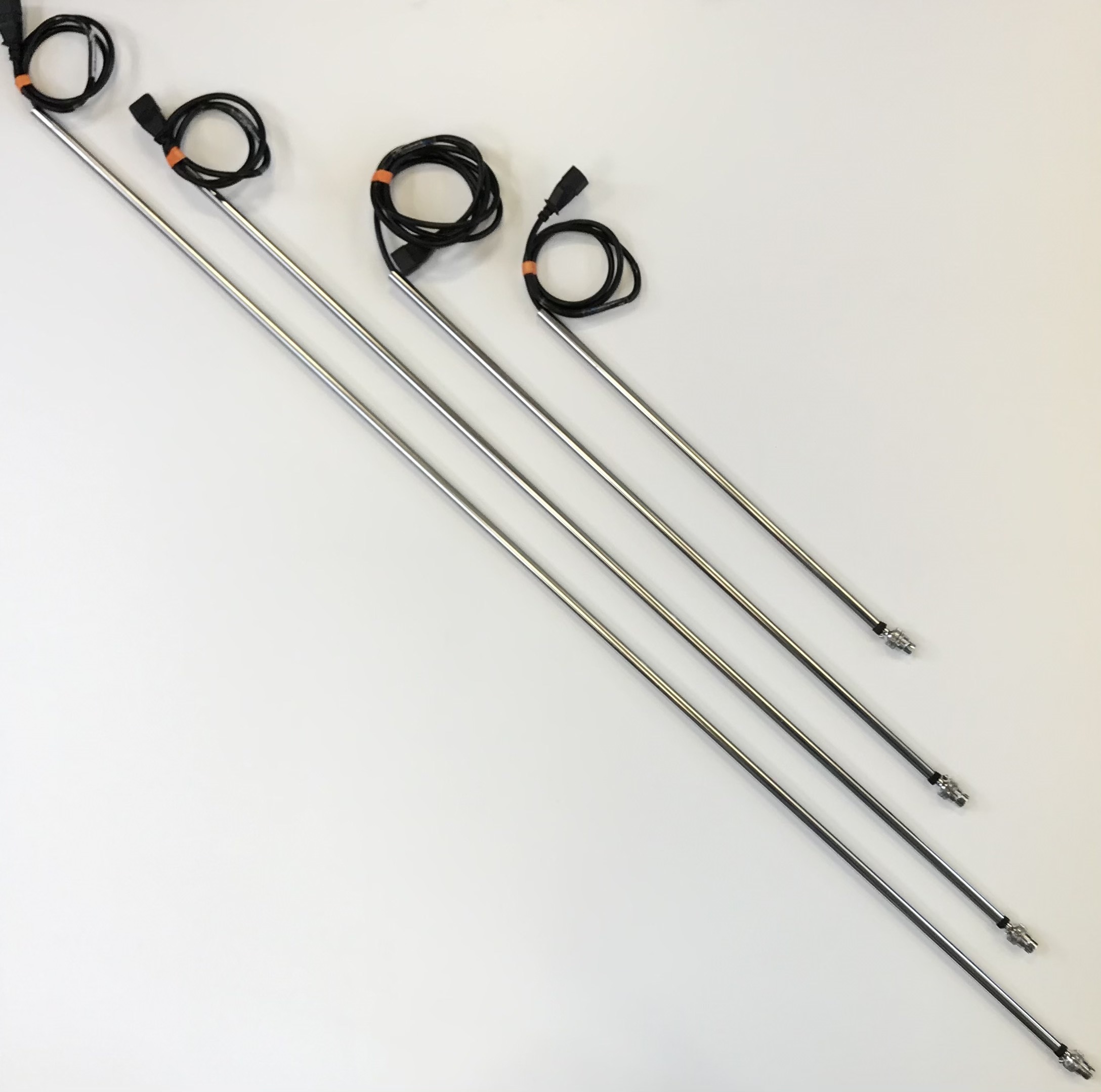 1.2mtr Chrome pendant with SBC lamp holder (IEC)